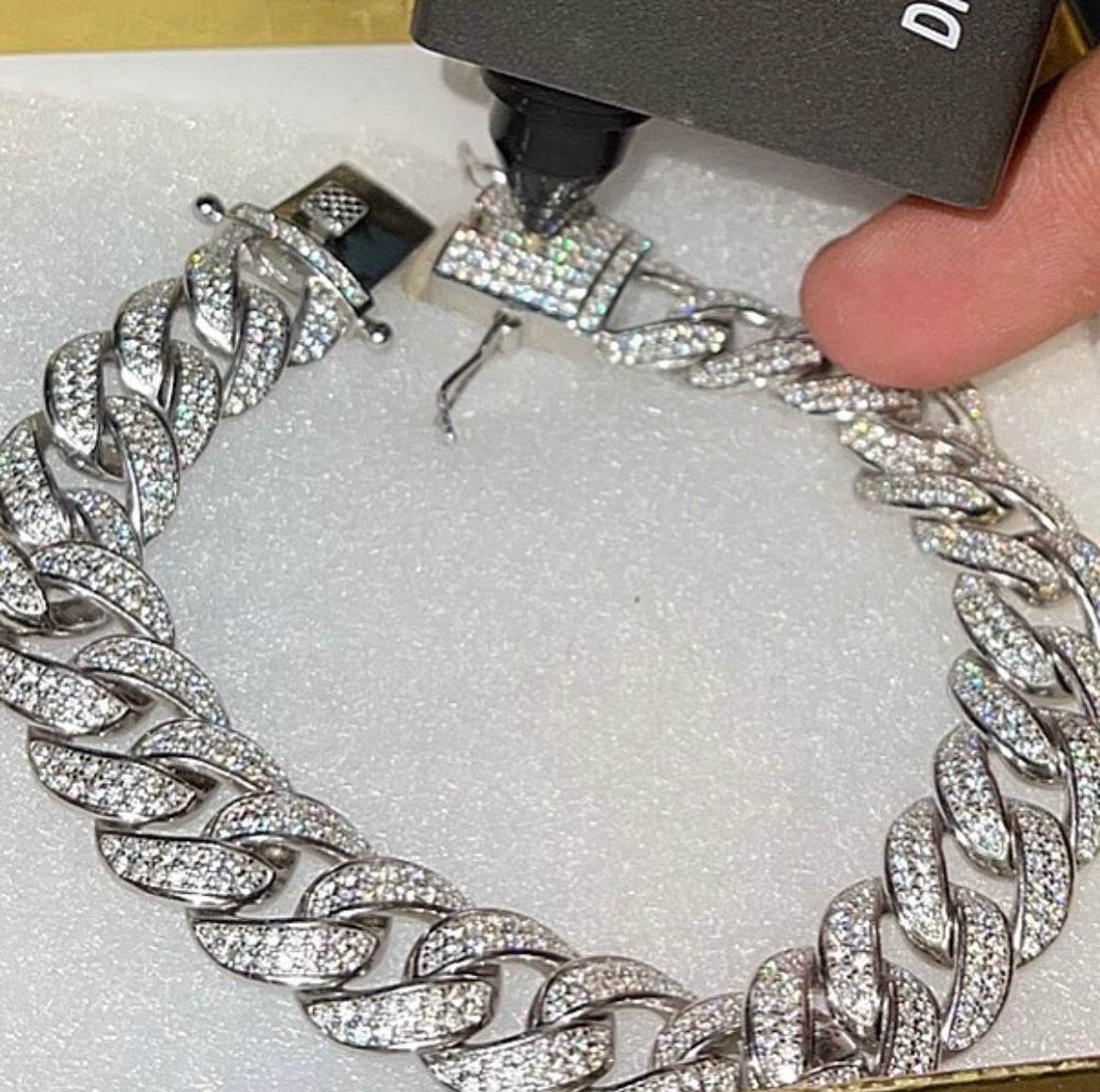 4.5CT 12MM VVS1 MIAMI CUBAN BRACELET
