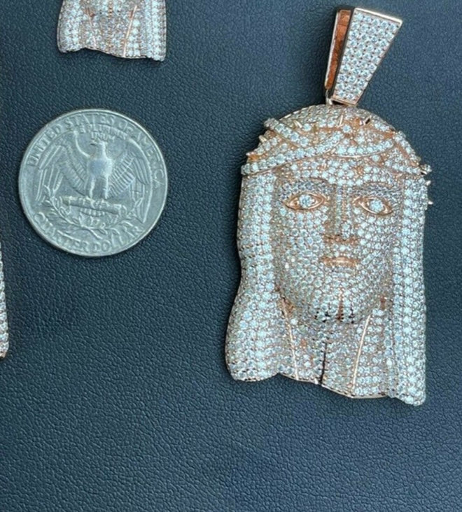 6.33CT VVS1 FLOODED JESUS PIECE