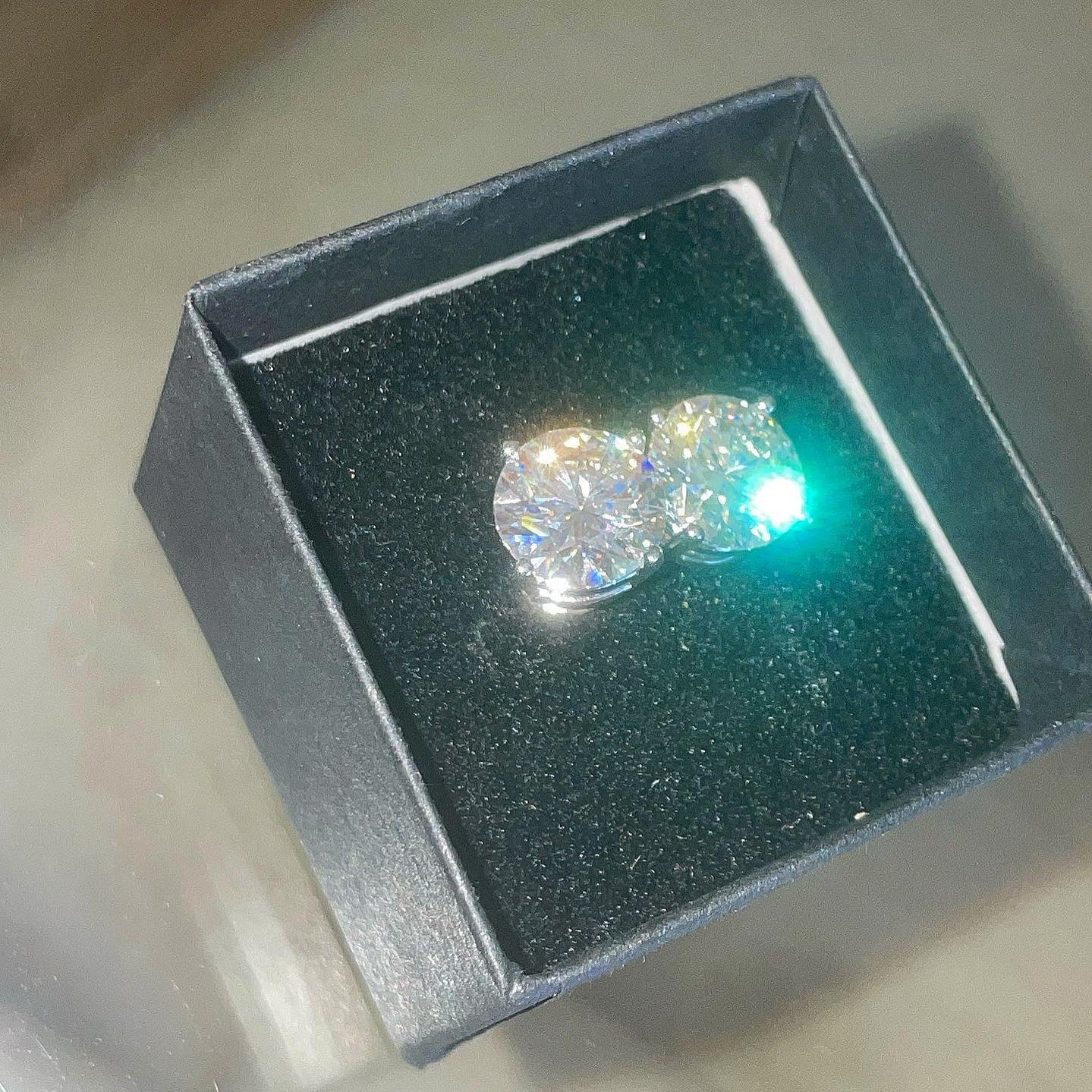 8CT VVS1 SOLITAIRE EARRINGS