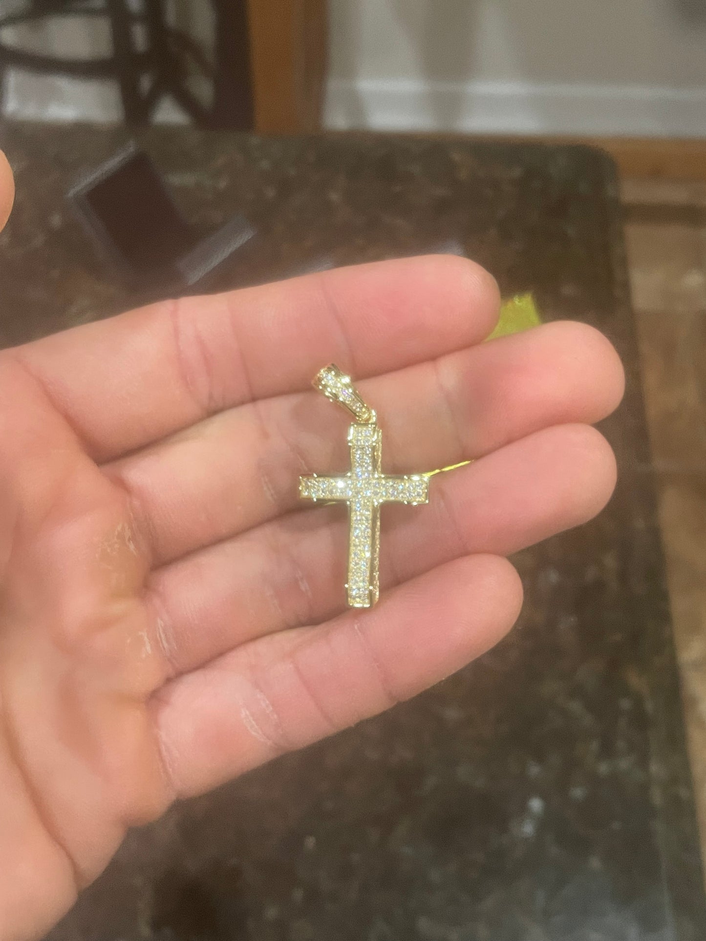 1.3CT 14K VVS1 CROSS