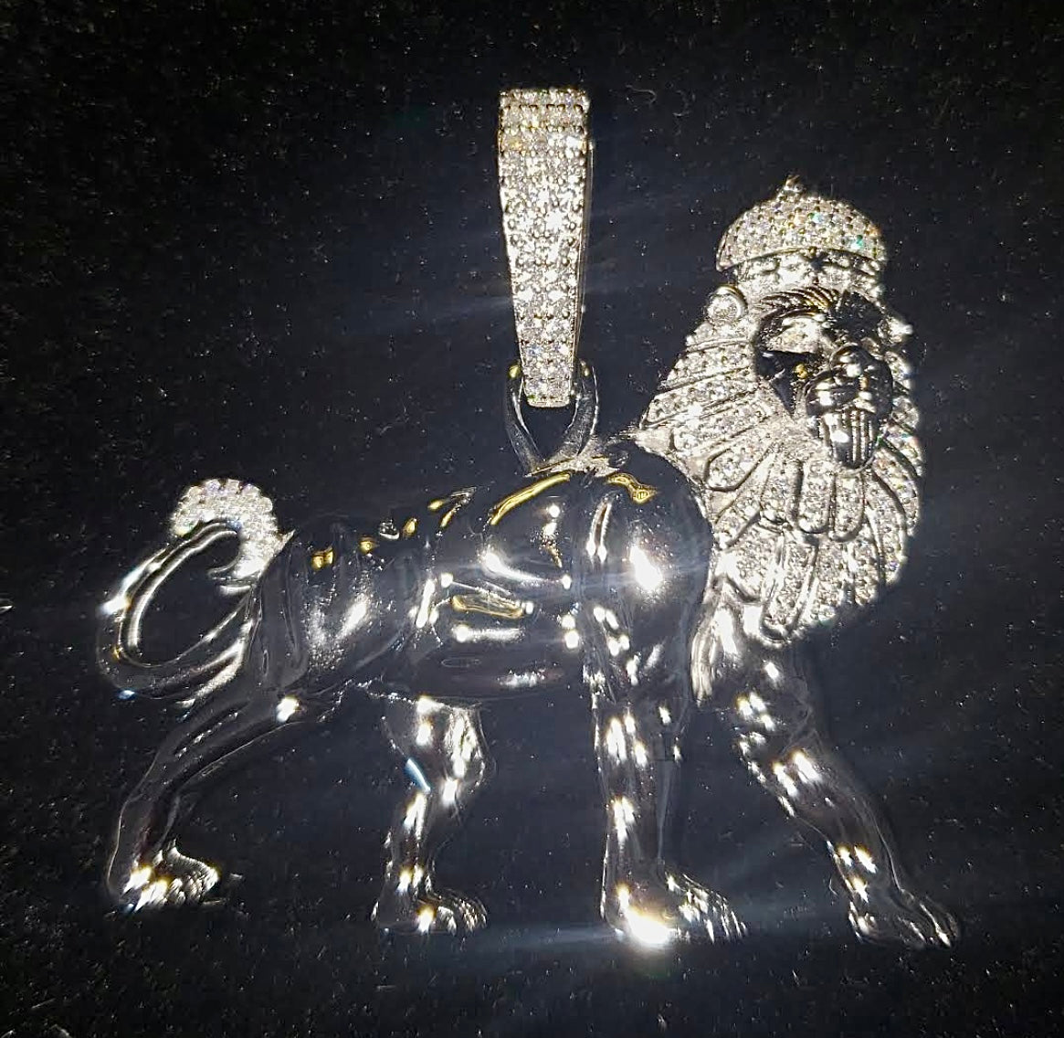 1.25CT VVS1 LION PENDANT