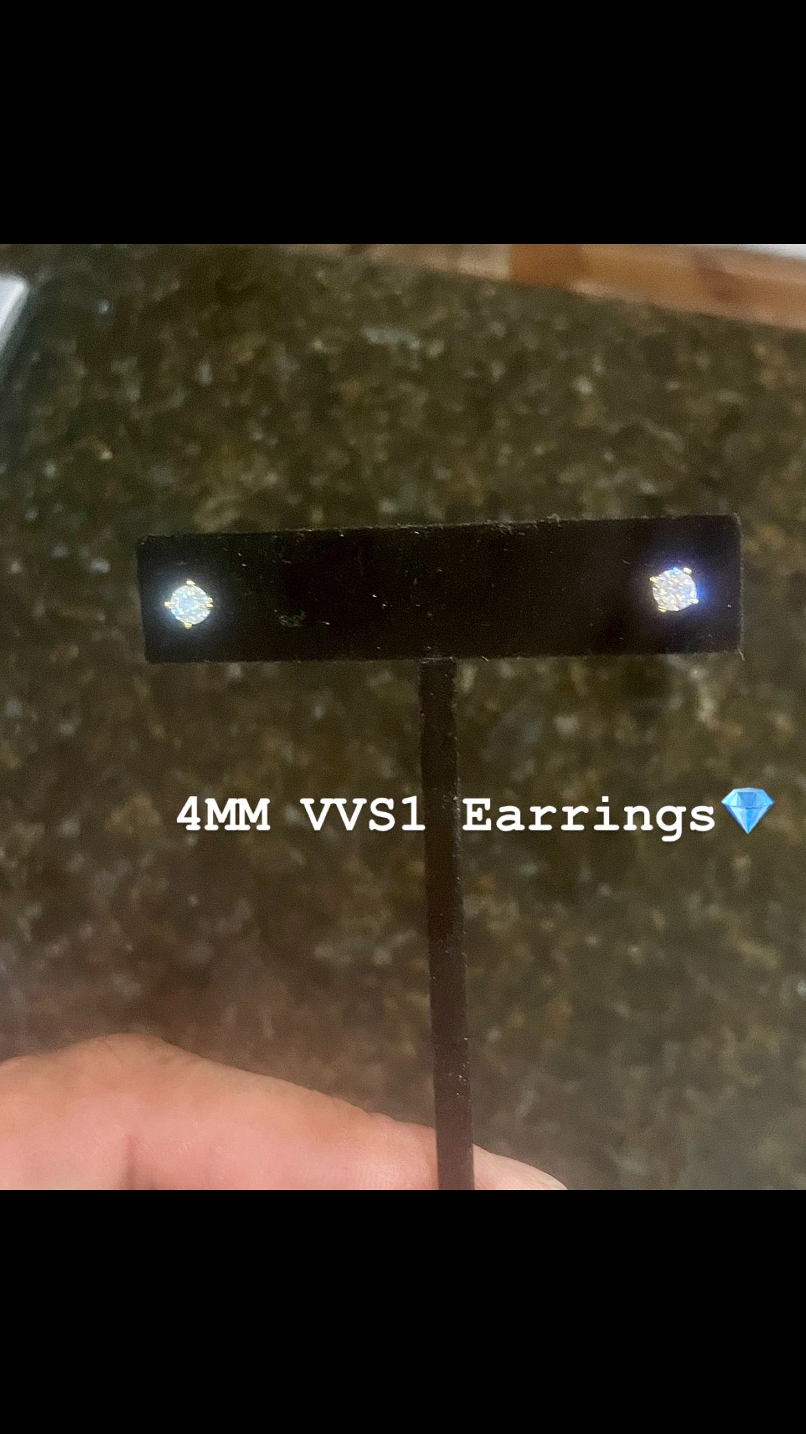 4MM VVS1 SOLITAIRE EARRINGS