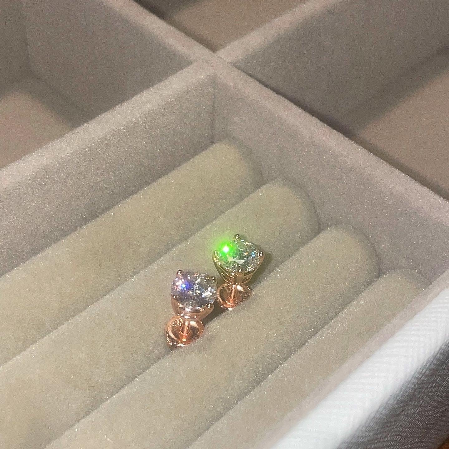 2CT VVS1 SOLITAIRE EARRINGS