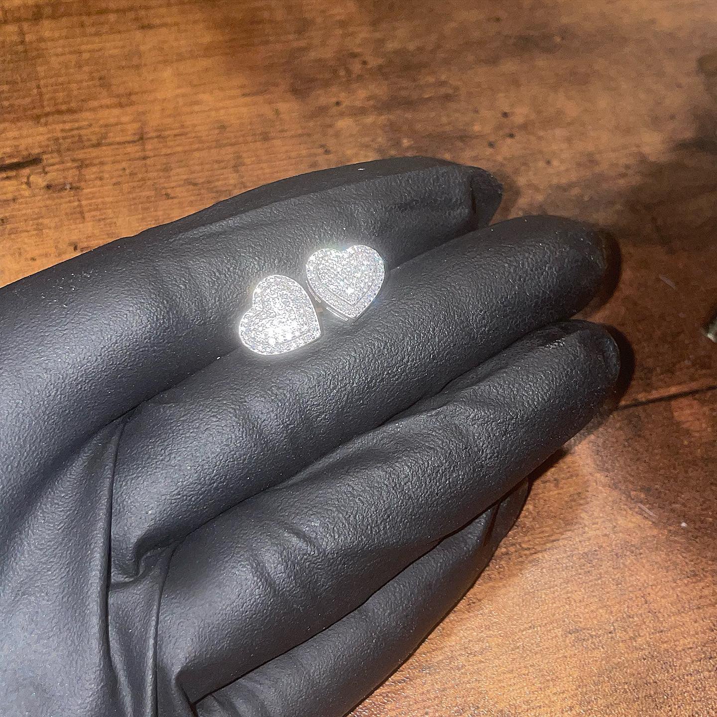 .65CT 3D HEART VVS1 EARRINGS