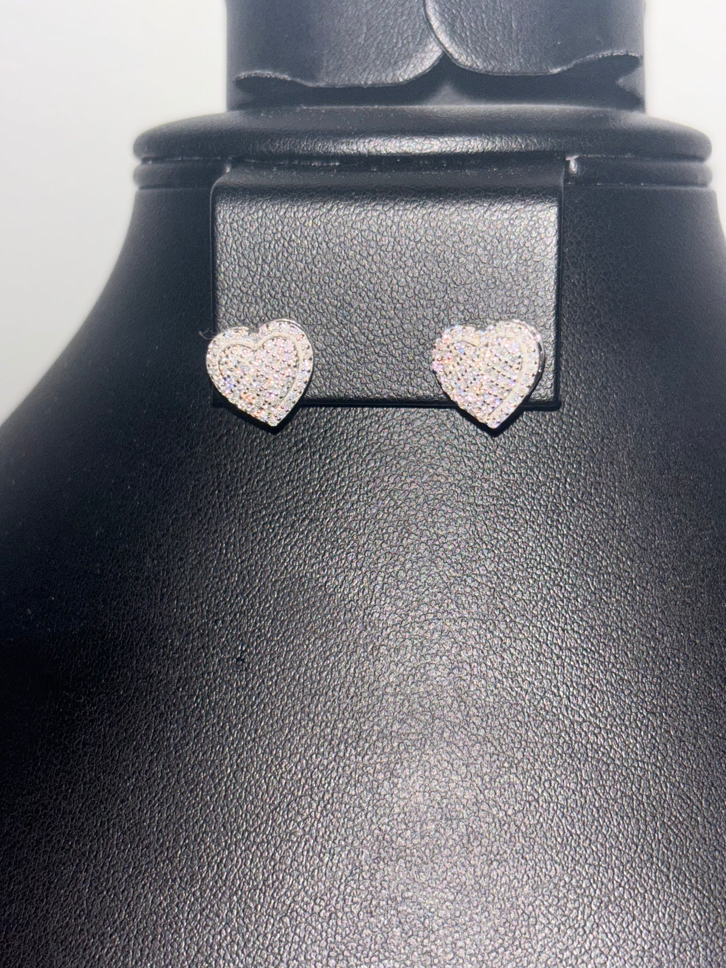 .65CT 3D HEART VVS1 EARRINGS