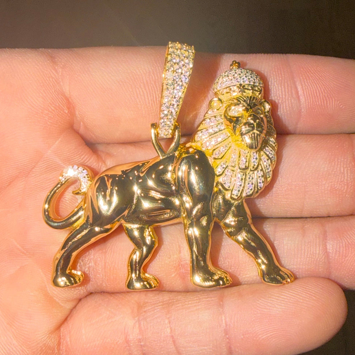 1.25CT VVS1 LION PENDANT