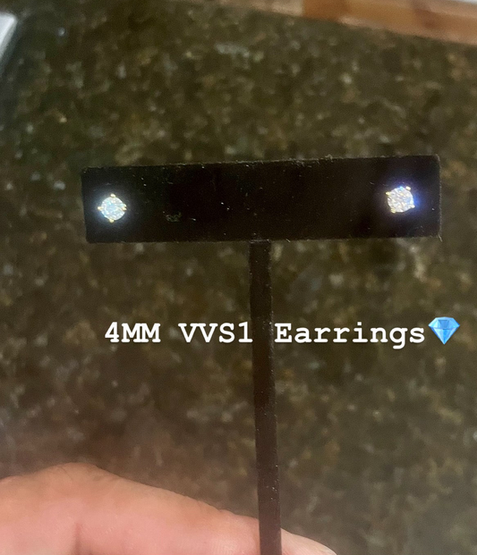4MM VVS1 EARRINGS